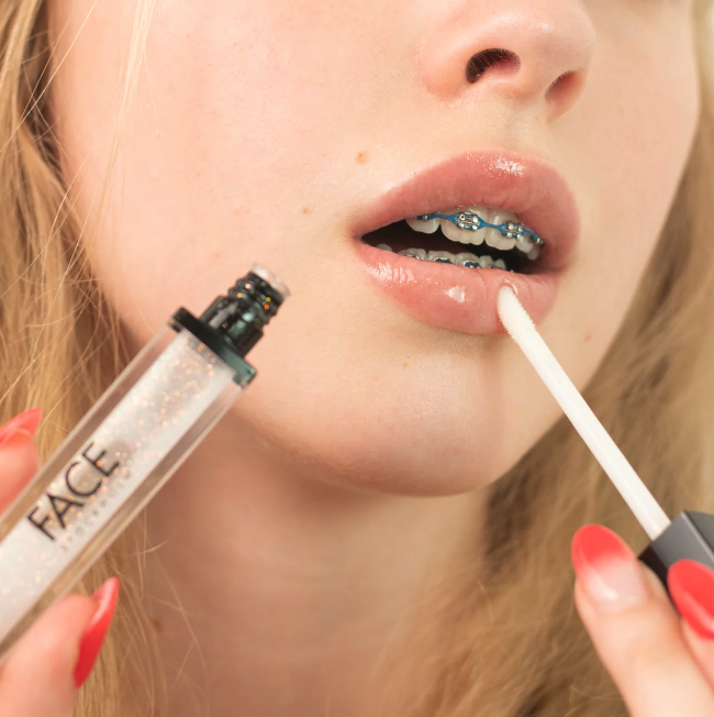 FACE Stockholm Glow Lip Gloss - Tindra FACE Stockholm Glow Lip Gloss - Tindra