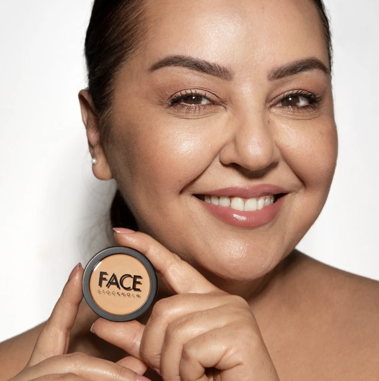 FACE Stockholm Perfect Pot - Cedar