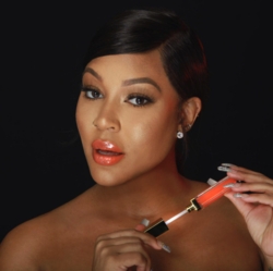 Gerard Cosmetics Light 'Em Up Lip Gloss LyricaXGC - Navel