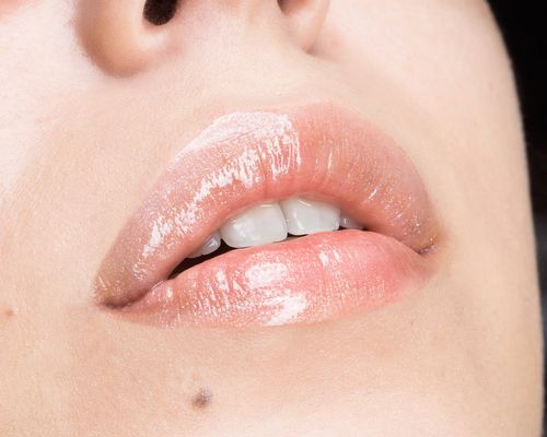 Moira Cosmetics Gloss Affair Lip Gloss, Precious 005