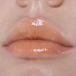 Moira Cosmetics Glow Getter Hydrating Lip Oil - Gleam Glow 006