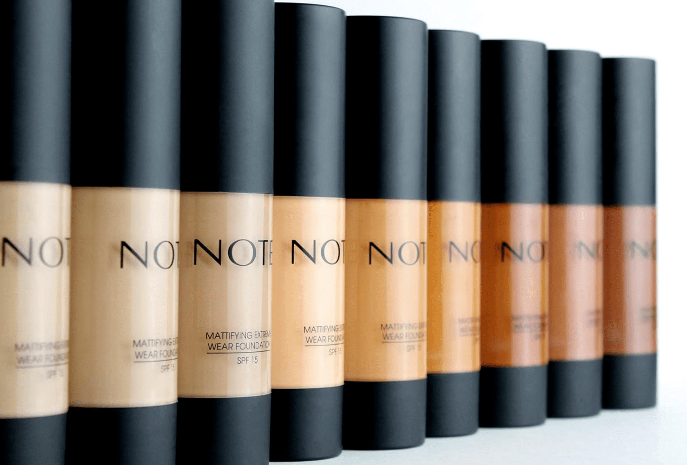 NOTE COSMETICS Mattifying Extreme Wear Foundation SPF 15 - Sand 04