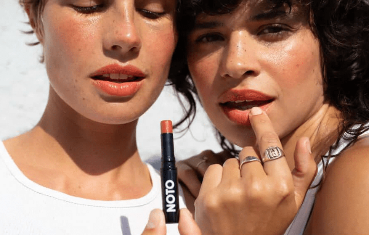 NOTO Botanics - Ono Ono - Multi-Bene Stick // (Lips + Cheeks)