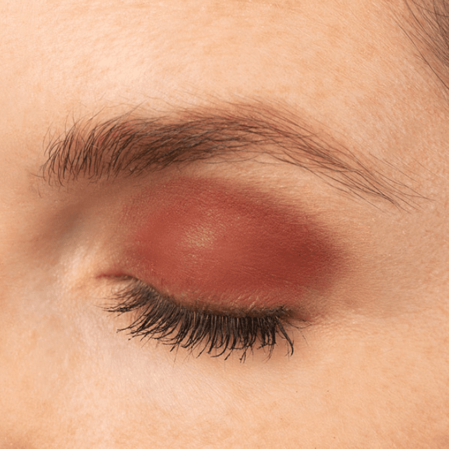 RED APPLE LIPSTICK, She's Spicy Eyeshadow