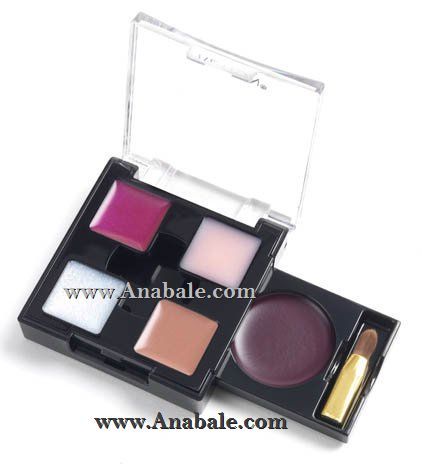 Revlon Expressionists by Gucci Westman, Lipgloss Palette, Bordeaux in the Snow, 0.1 Oz/2.8 g