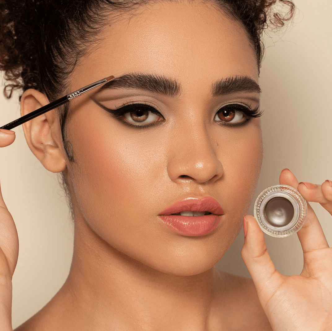 Sigma Beauty Define Pose Brow Pomade, Medium Brow