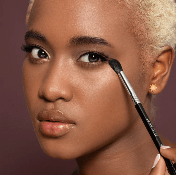 Sigma Beauty Mini Medium Tapered Blending Brush (E49)