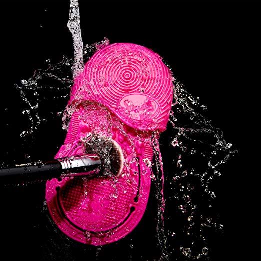 Sigma Beauty Spa Express Brush Cleaning Glove