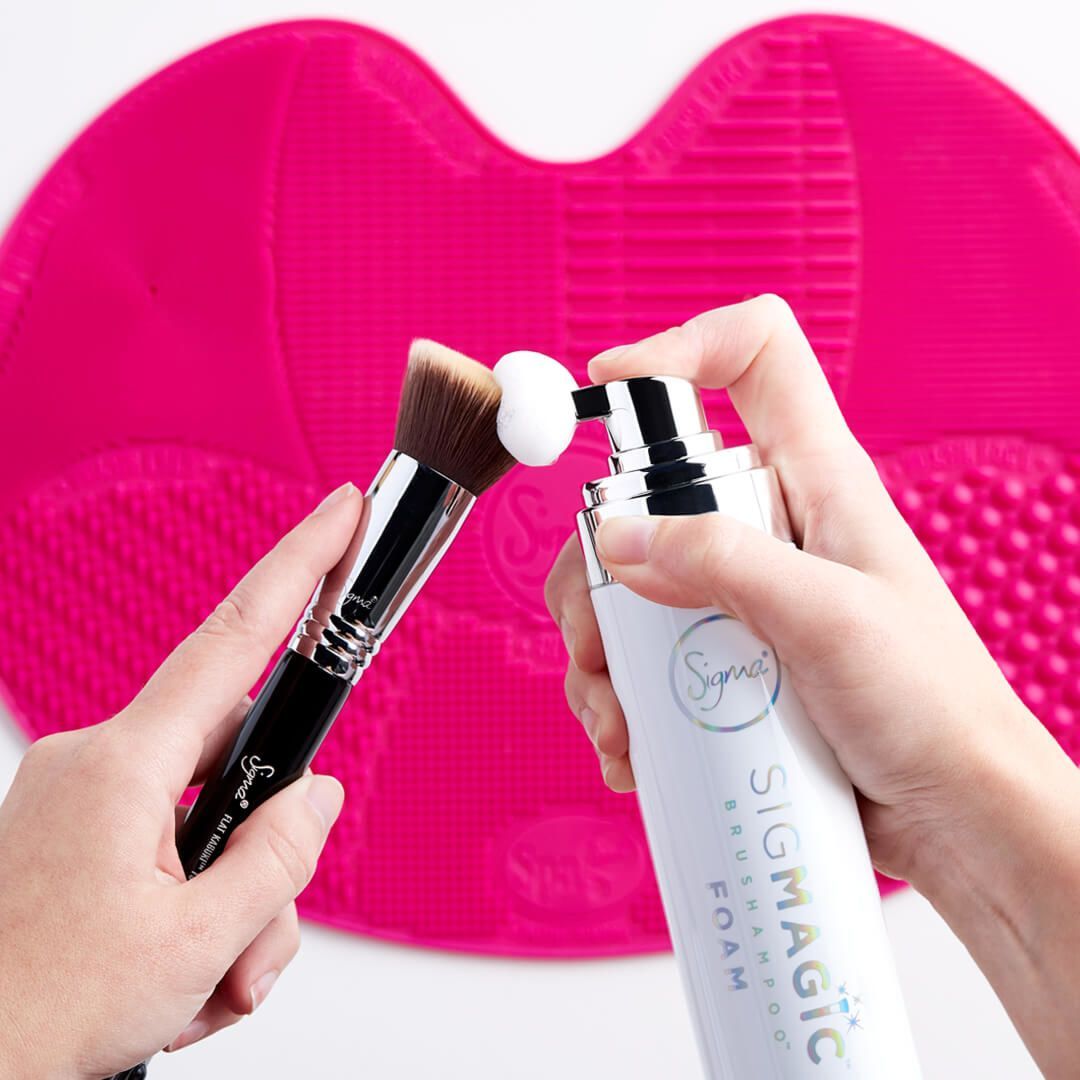Sigma Sigmagic Foaming Brush Shampoo
