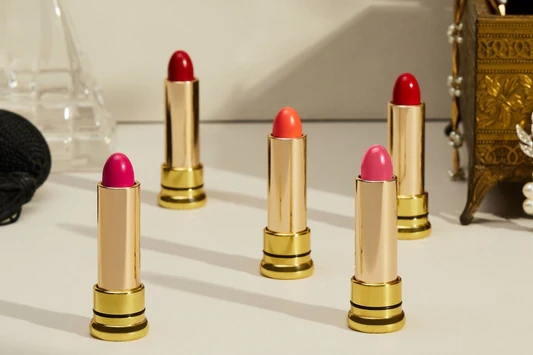 Starlight Vintage Cosmetics lipstick - Hollywood Carnation (1940)