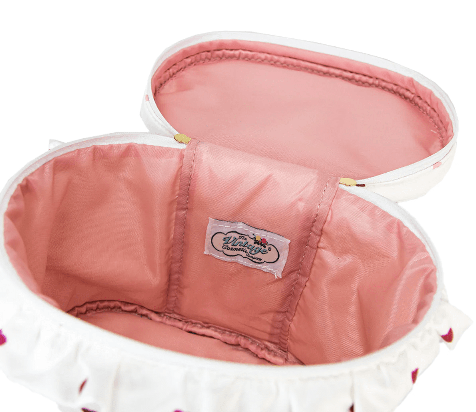 The Vintage Cosmetic Company Soft Train / Travel Case in Pink Hearts