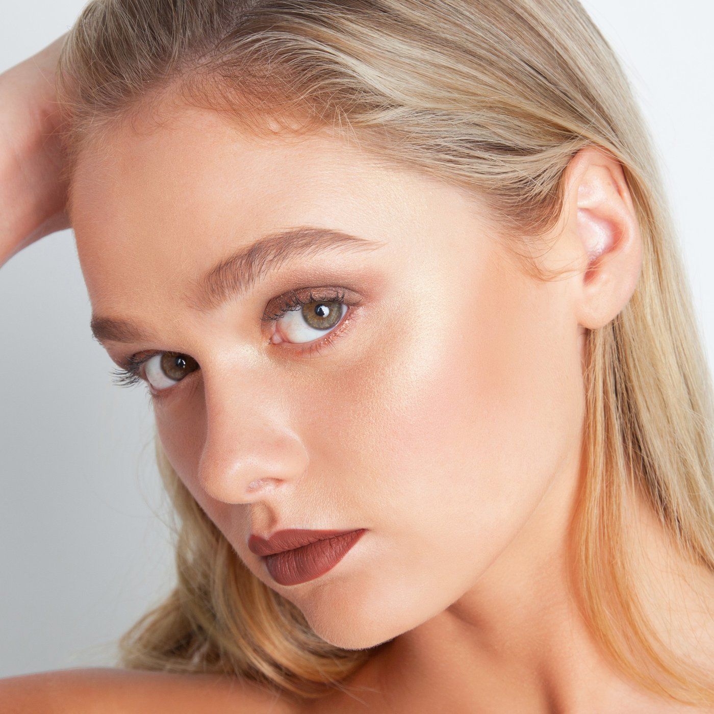 theBalm Mary-Lou Manize Travel-Size Highlighter & Shadow