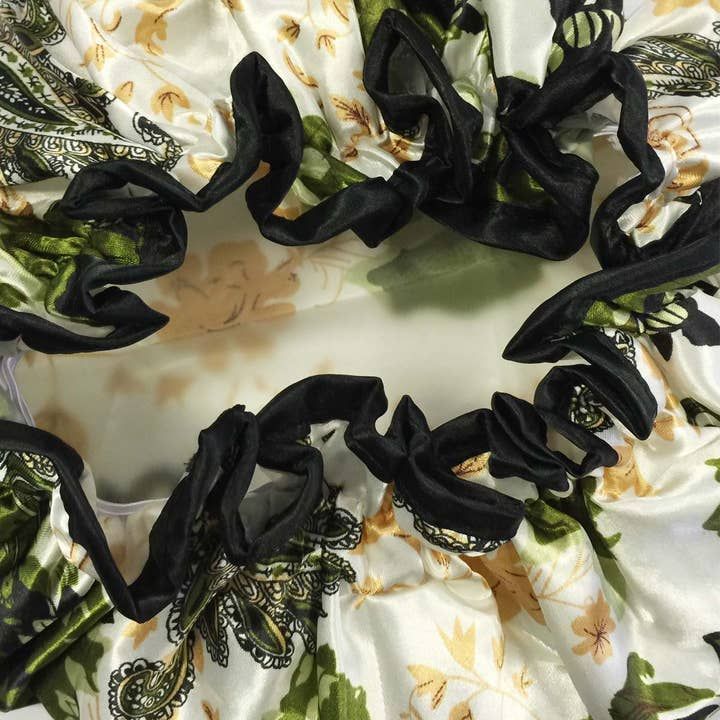 Wrapables Trendy Satin Shower Cap, Paisley Foliage