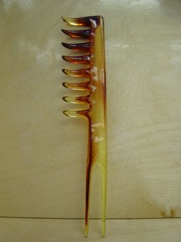 Brown Rake Comb