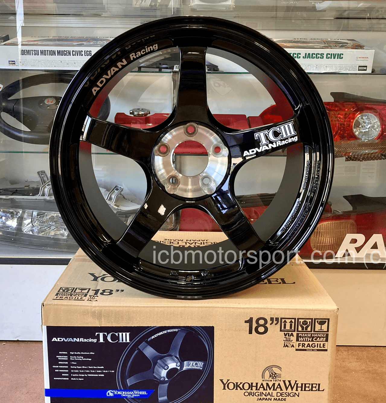 ADVAN TCIII 18X10 5X1143 +35 Offset Racing Gloss Black