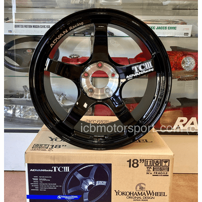 ADVAN TCIII 18X11 5X1143 +15 Offset Racing Gloss Black