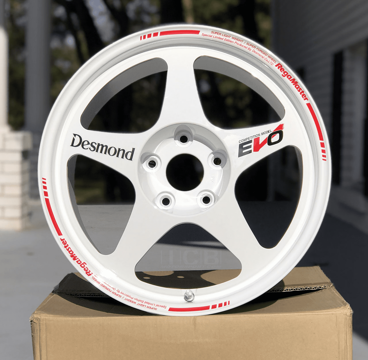 Desmond Regamaster EVO II 17X8 +38 18X10 +35 Offset 5X114.3 NSX NA1/NA2  White Pre-Order