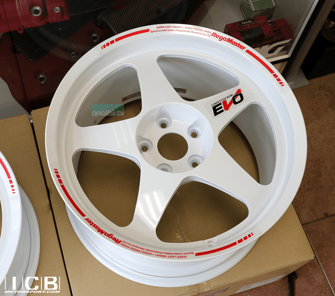 Desmond Regamaster EVO II Tarmac Model 18X9.5 5X120 +38 Offset Civic Type R FK8 2017-21 FL5 2023+ Gloss White / Silver / Bright II / Satin Black