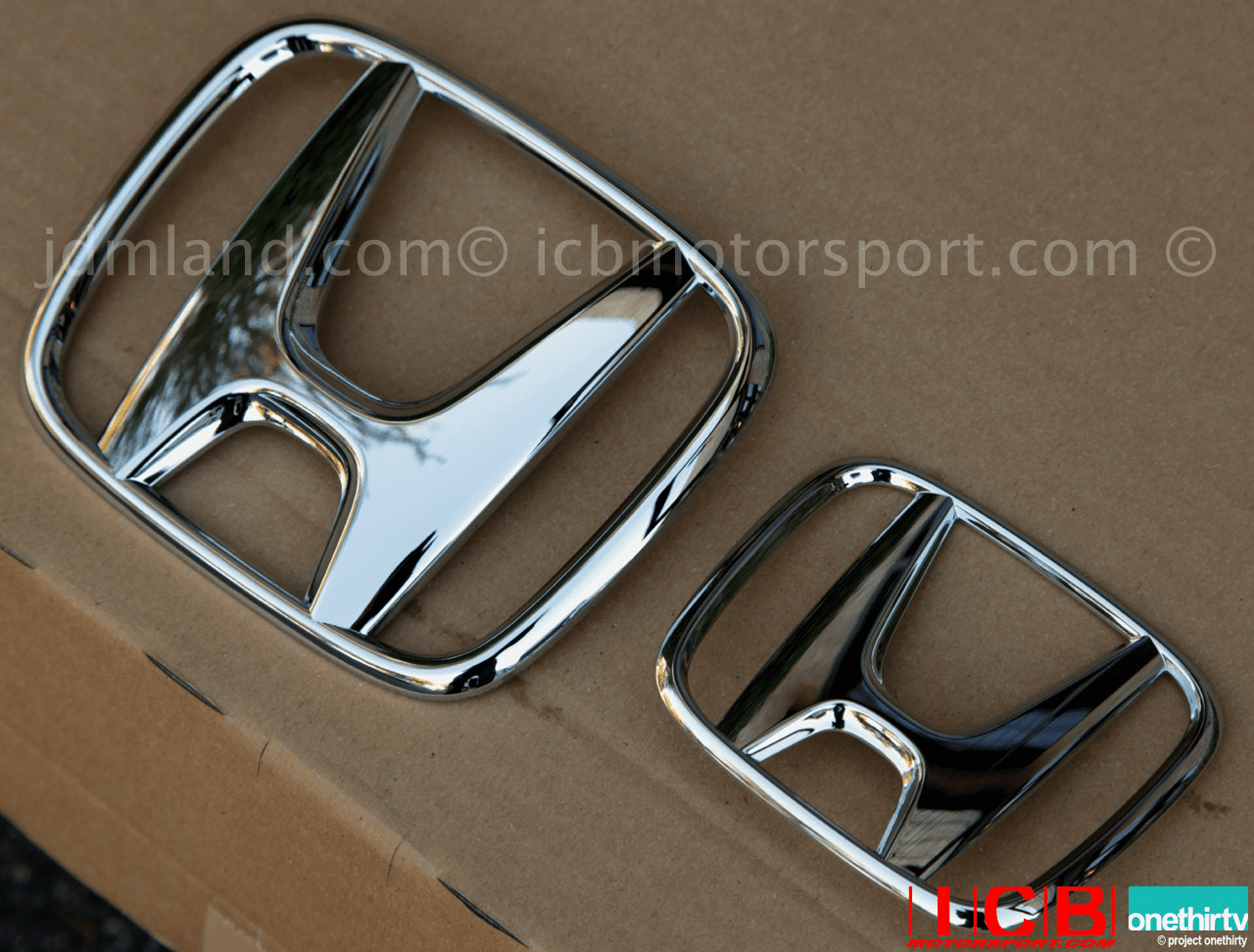 JDM CL7 04-05 and 06-08 Front or Rear Silver H (Fits with JDM Grills only)