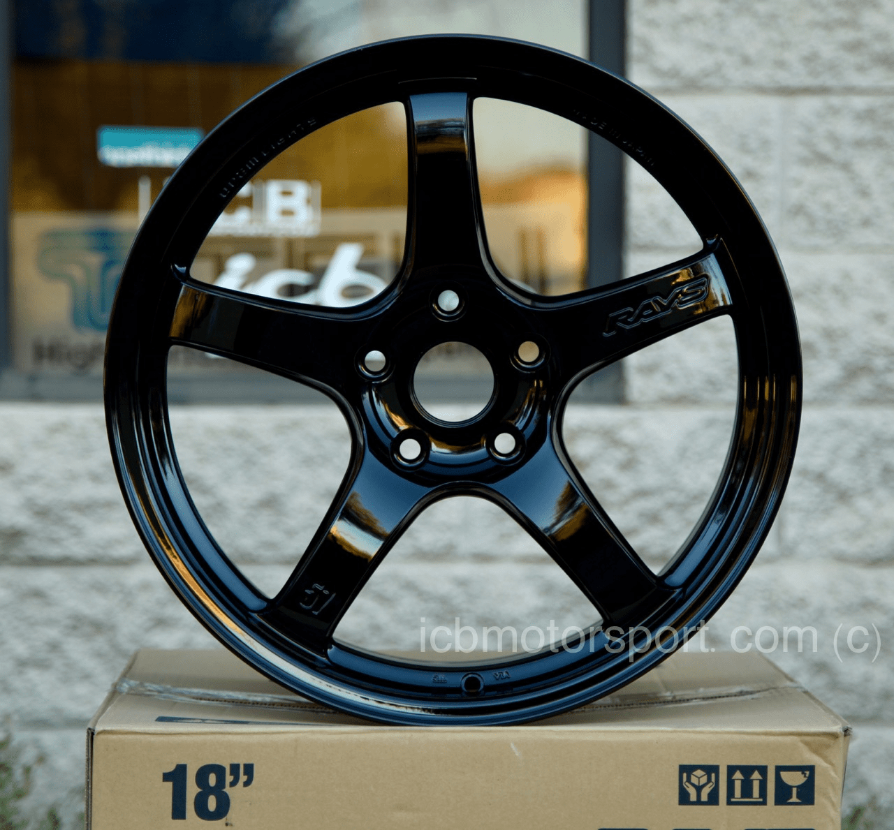 Rays Gram Lights 57CR 18X9.5 5X120 +38 Offset Gloss Black Concave Face FK8 CTR Pre-Order