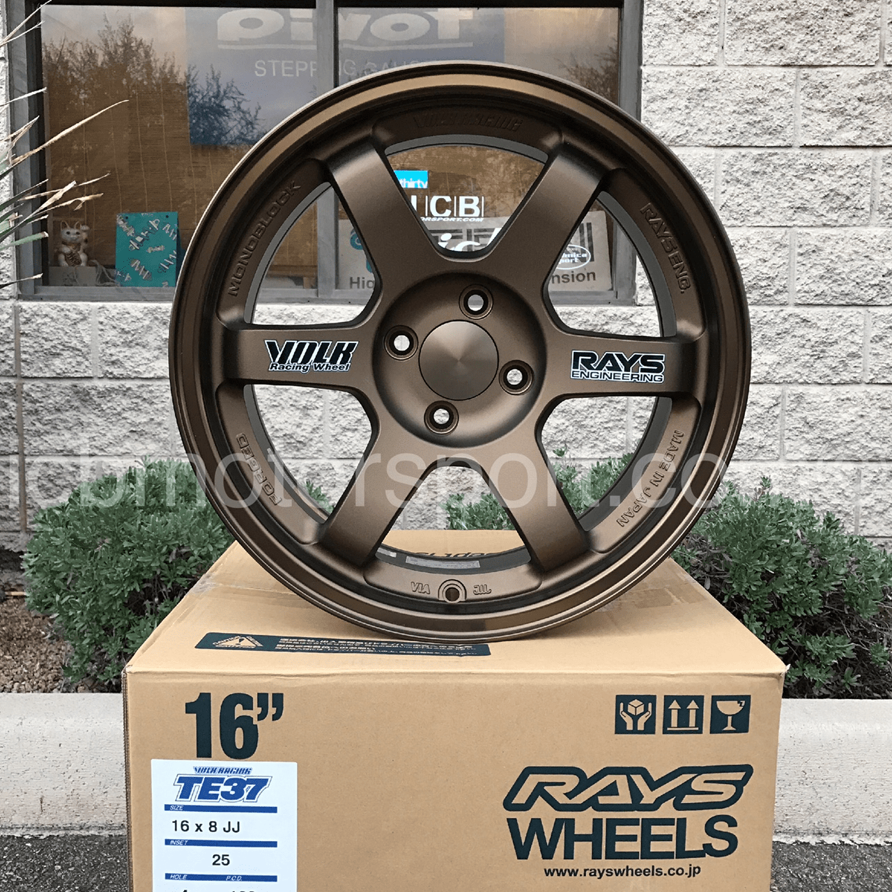 Rays Volk Racing TE37 Wheels 16X8 4X100 +25 Offset Bronze Concave Face