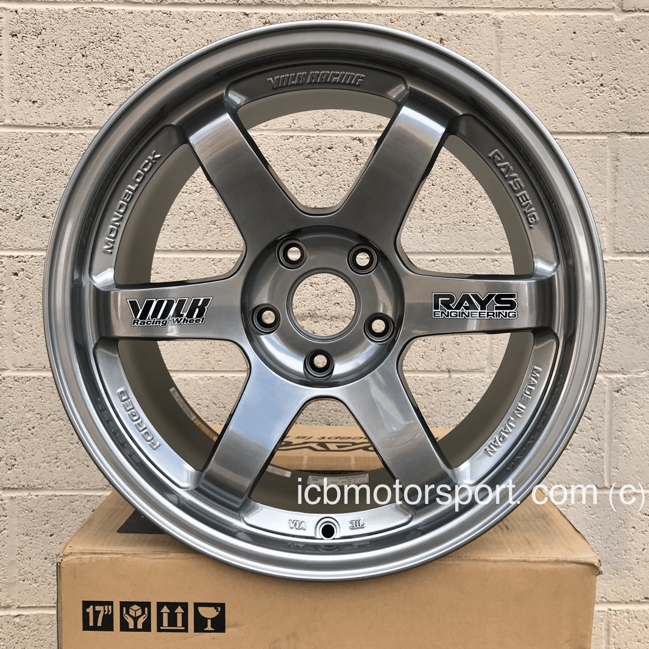 Rays Volk Racing TE37 Wheels 17X9 5X114.3 +22 Offset Concave Face Formula Silver