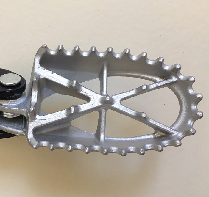 KLX110 Foot Peg Kit Billetware Mount with Wide Pegs