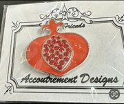 POMEGRANTE NEEDLE MINDER by Accoutrements 