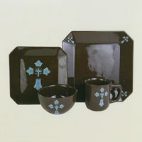 Cross Dinnerware