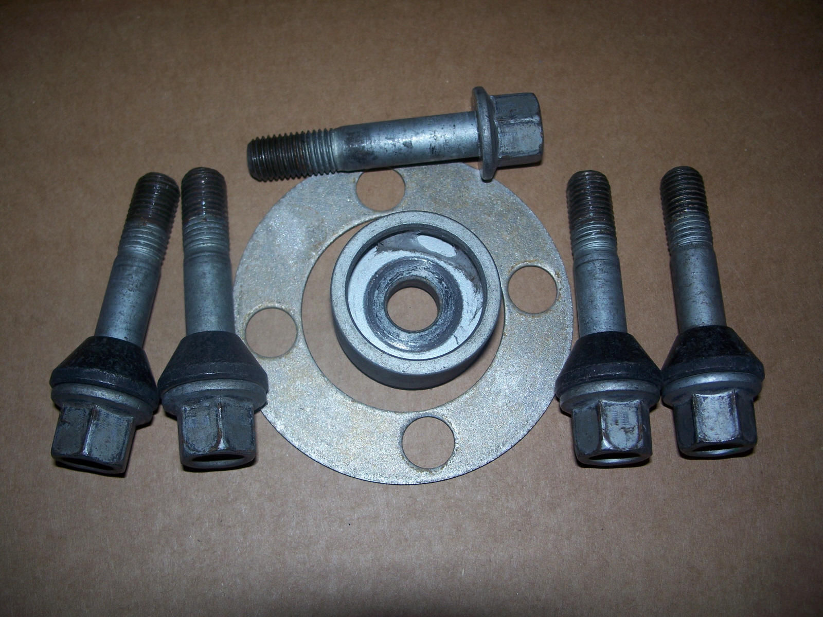 K100 (4valve) & K1100LT/RS Set of 5 Lug Bolts (60mm) W/Spacers