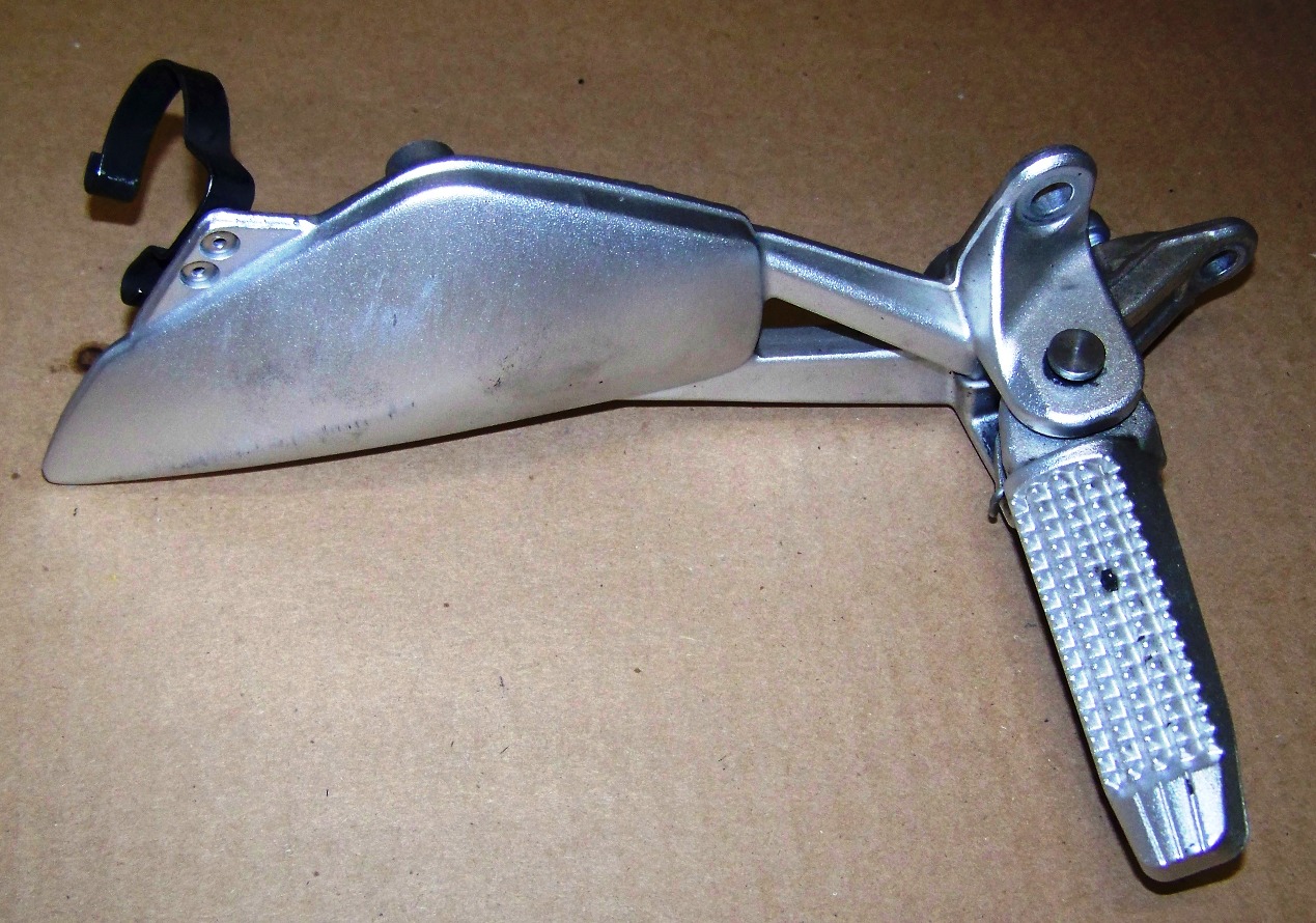 K1200/1300S/R & RSport Right Front Footpeg Mount W/Peg