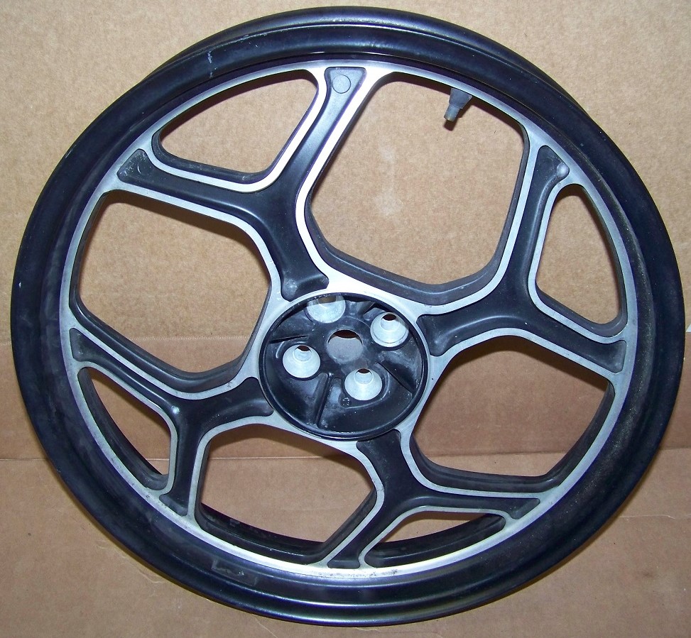 K75/100 2V Y-Spoke Rear Wheel 2.75X17, Black W/ Polished Edges