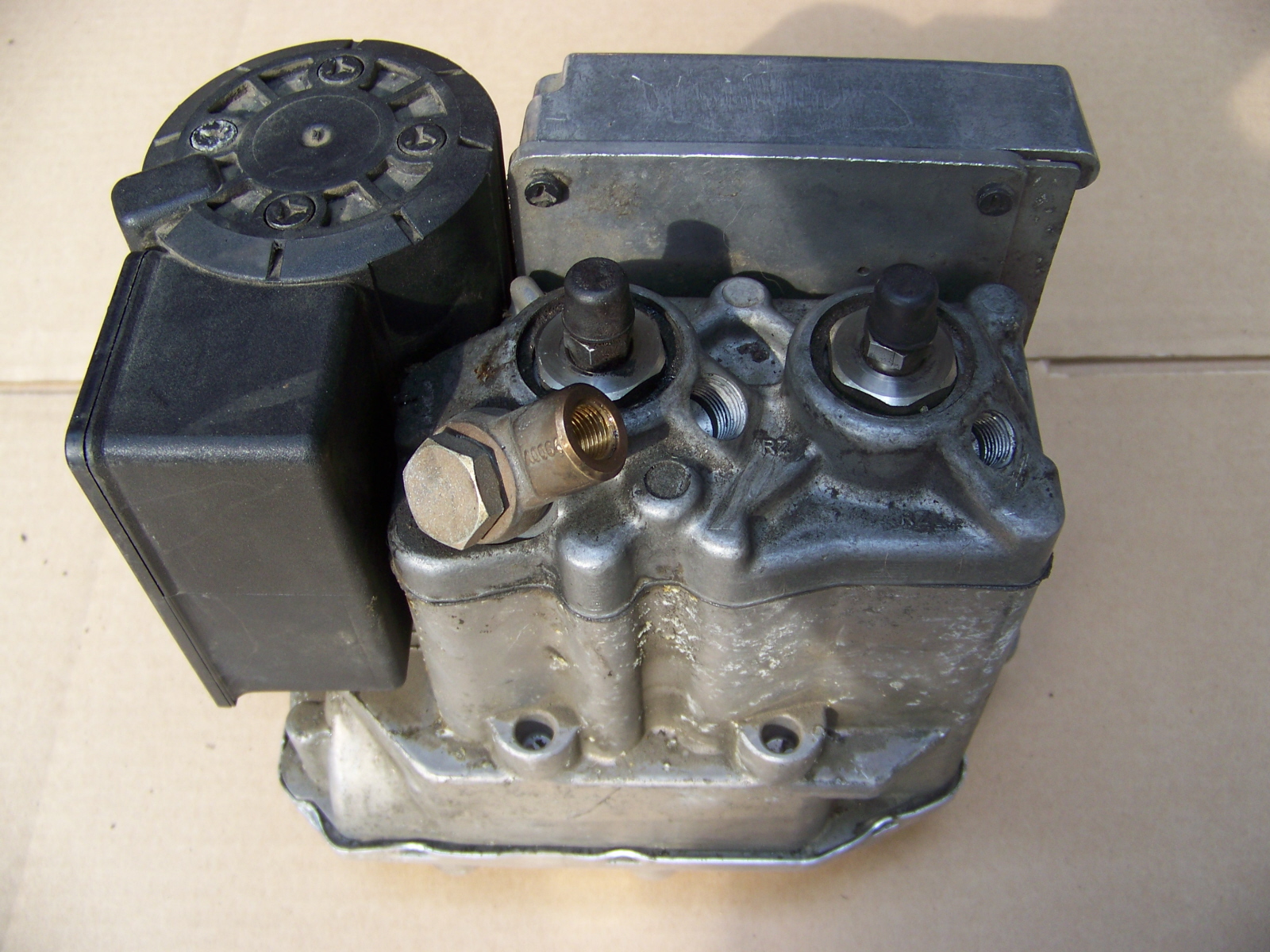 R1100RT ABS Pressure Modulator/Hydro Unit