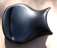 R1200C Montauk Drivers Comfort Seat, Carbon Look Vinyl