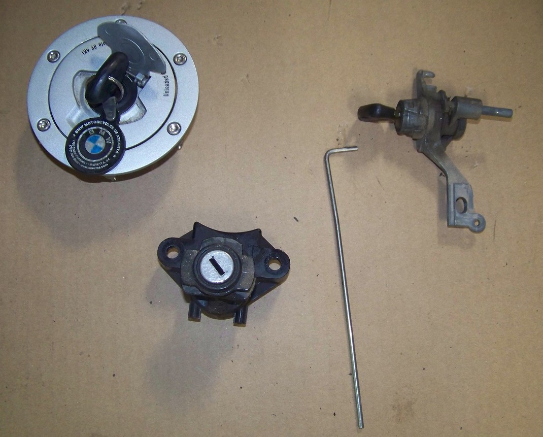 R1200GS Fuel Cap, Ign Lock and Seat Lock Mechanism W/Key
