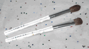 Clinique Two (2) Piece Eye Shadow Brush Set