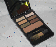 Estee Lauder Palette with Pure Color EyeShadow in Sand Box, Ginger Drop, Camouflage, Rose Confetti, Cinnamon and Chocolate and Bronze Goddess Soft Matte Bronzer