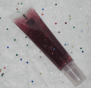 Estee Lauder Pure Pops Lip Gloss in Blackberry