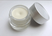 Stila Barbie Loves Stila Glitter Eye Shadow Mousse in Ice 