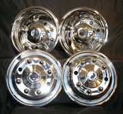INTERNATIONAL CV 5500 6500 19.5" 8 LUG SET