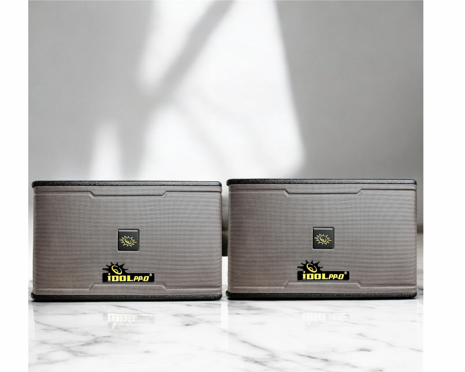 IDOLpro IPS-700 1200W 10" Woofer 3 Way Professional Karaoke Speakers (Pair)