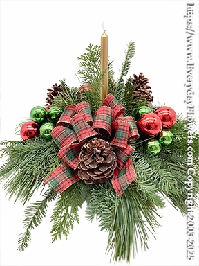 Traditional Holiday Candle Centerpiece