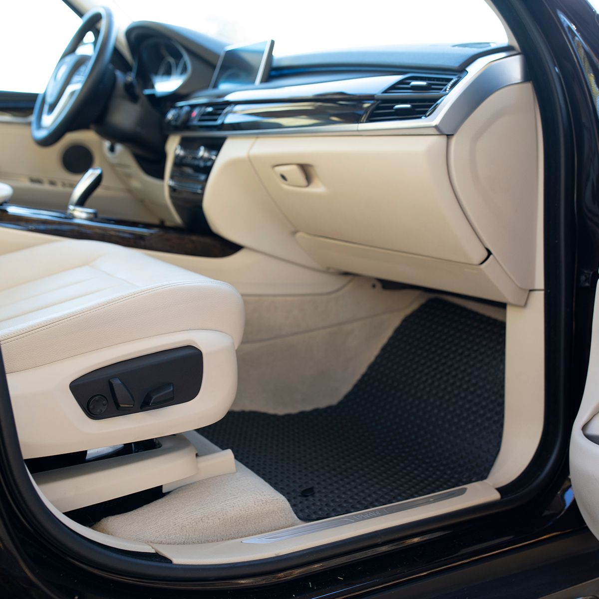 Pontiac Solstice GXP 20062010 All Weather Floor Mats (Custom Fit)