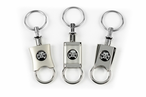 Pull-Apart Valet Key Fob - Skull & Bones