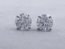 0.78 CTW ROUND CUT LAB GROWN DIAMOND STUD EARRINGS F VS (b)