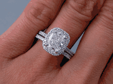 2.00 CTW CUSHION CUT DIAMOND WEDDING RING SET (Includes a Matching Wedding Ring) 