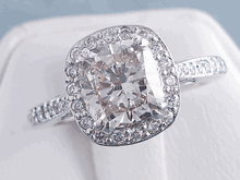 2.07 CTW CUSHION CUT DIAMOND ENGAGEMENT RING I SI1