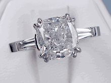 2.77 CTW CUSHION CUT DIAMOND ENGAGEMENT RING G SI2