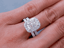 3.14 CTW CUSHION CUT DIAMOND WEDDING RING SET H SI1 (Includes a Matching Wedding Ring)