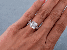 3.50 CTW RADIANT CUT DIAMOND ENGAGEMENT RING